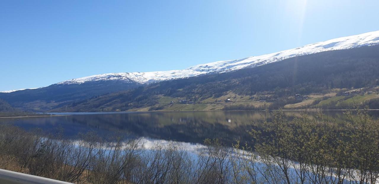 New And Exclusive Cottage In Voss With A Great View Скулестадмо Экстерьер фото